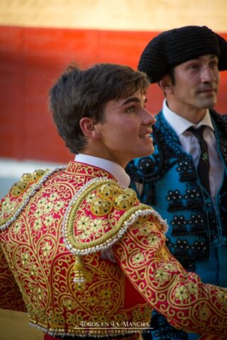 DSC 0353 683x1024 | Toros en la mancha